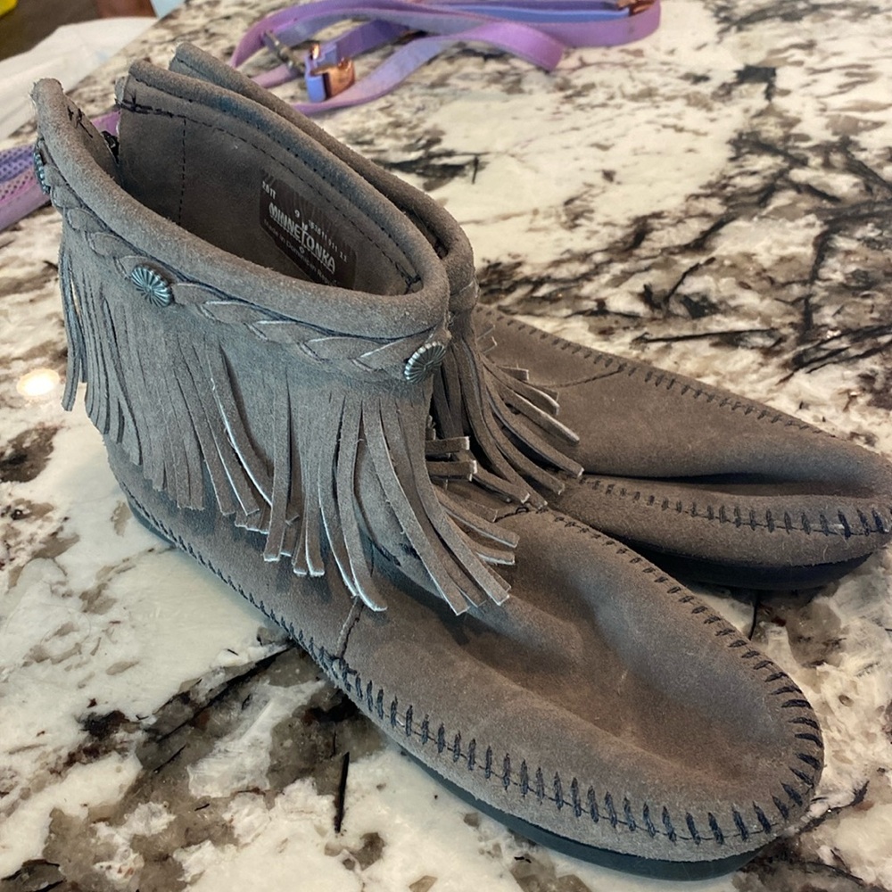 Women’s Minnetonka Moccasins